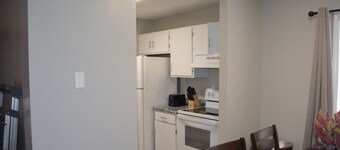 Blissful Bungalow- Near Ft. Novosel and shopping, Quiet, Fast WiFi