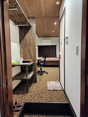 1 habitación, escritorio, wifi gratis y ropa de cama 
