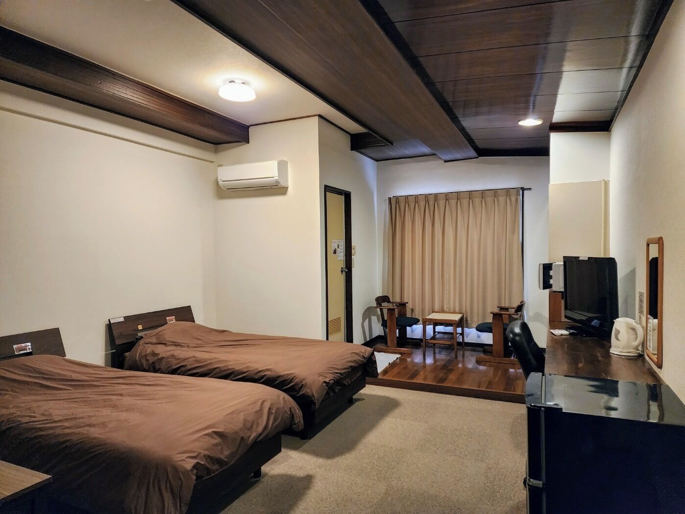 1 chambre, bureau, Wi-Fi gratuit, draps fournis