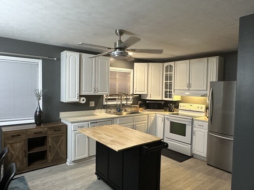 Retreat to my Beautiful Contemporary Home in the Mountain State