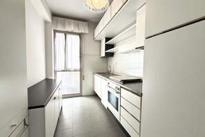 Fridge, microwave, dishwasher