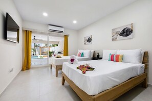 5 bedrooms, iron/ironing board, WiFi - BRAND NEW Spacious 5BR Villa w/Large Private Pool (Noord)