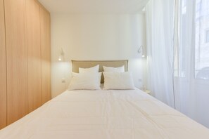 1 bedroom, iron/ironing board, WiFi, bed sheets - Upscale 1-Br. apartment, 100 meter from the Palais des Festivals (Cannes)