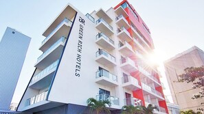 Exterior - NonsmokingTwin B  extra bedBreakfast included / Nago Okinawa (Nago)