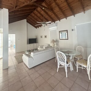 Comfort Cottage | Living area - PARIS Waterfront Villas (Gros Islet)
