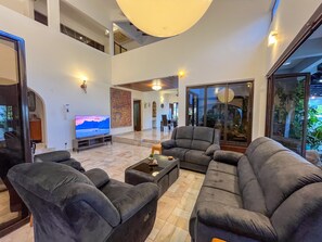 TV connectée, Netflix, table de tennis de table, services de streaming