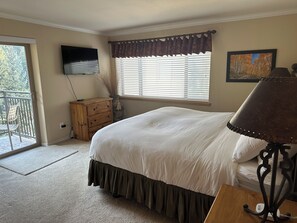 3 bedrooms, iron/ironing board, WiFi, bed sheets - Luxury Condo steps away from Peak 9 chairlift/Main St. Best Breck has to offer! (Breckenridge)
