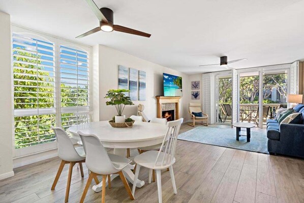 Interior - Beautiful Upstairs Corner Cottage - Ocean view from Balcony NCV B2 (Oceanside)