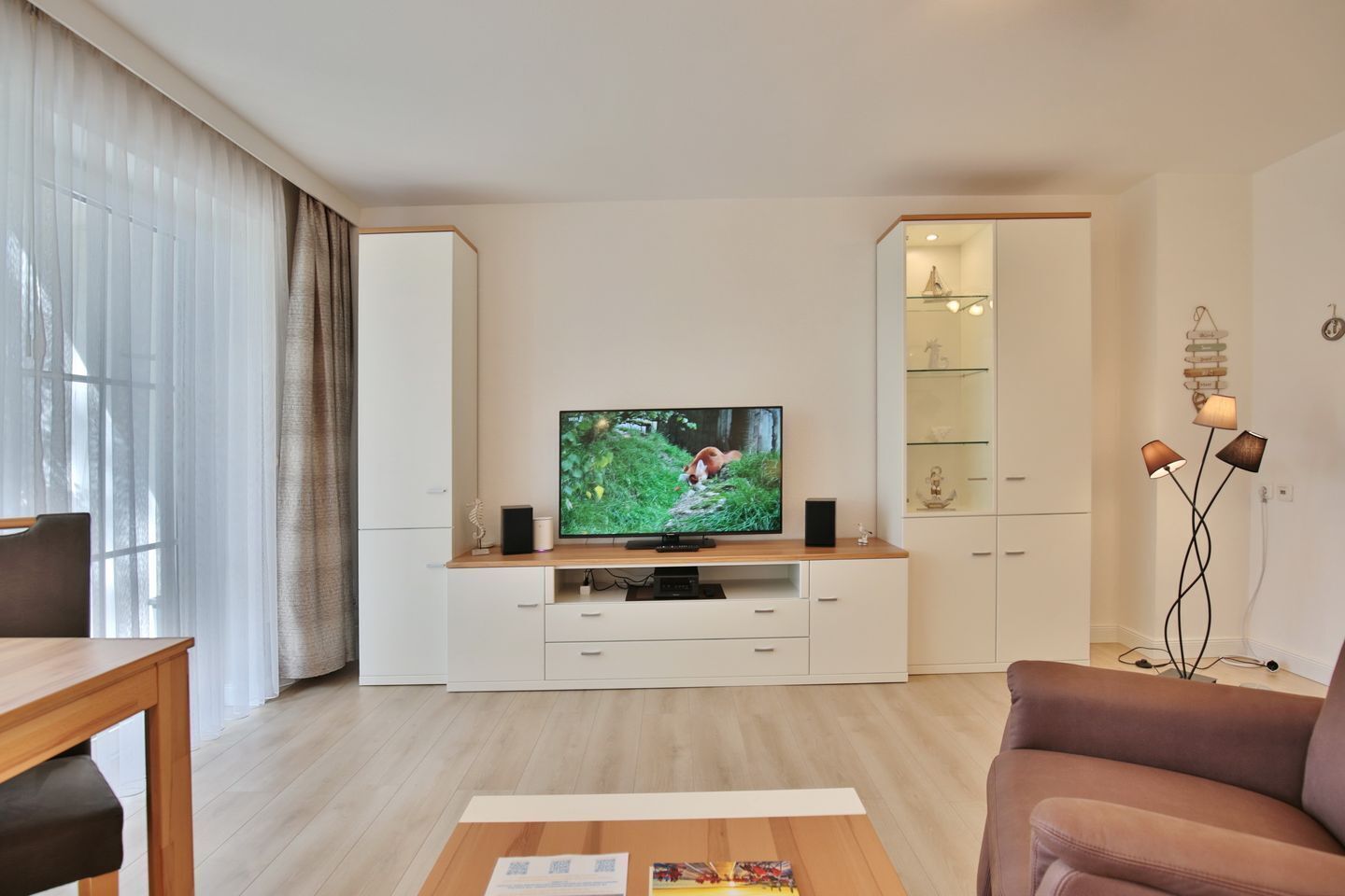 テレビ、ステレオ