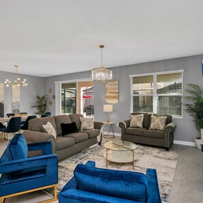 House | 9 bedrooms