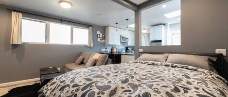 1 bedroom, iron/ironing board, free WiFi, bed sheets