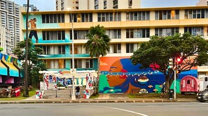 Exterior - Central YMCA Residences (Honolulu)