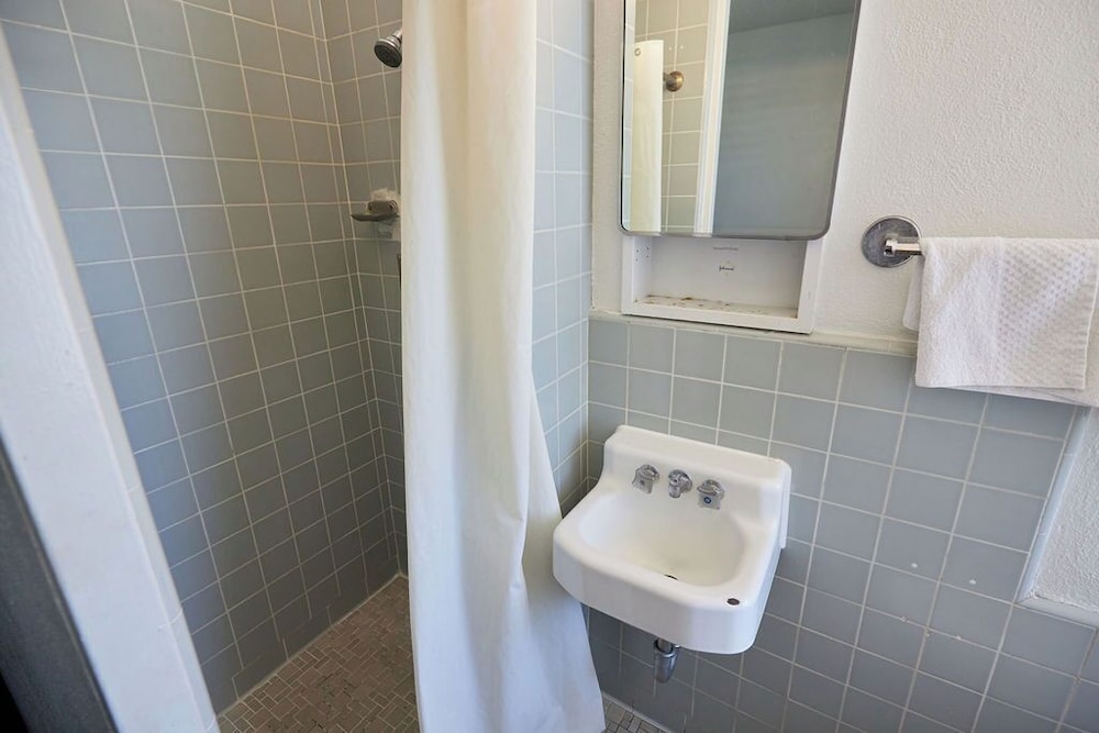 YMCA of Honolulu - Central Branch by null