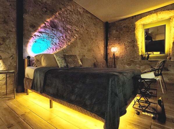 Διαμέρισμα | 1 υπνοδωμάτιο, κλινοσκεπάσματα υψηλής ποιότητας, μοναδική διακόσμηση 