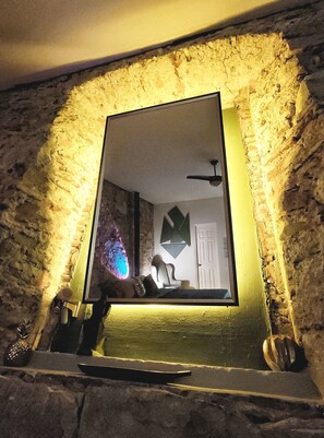 1 υπνοδωμάτιο, κλινοσκεπάσματα υψηλής ποιότητας, μοναδική διακόσμηση 