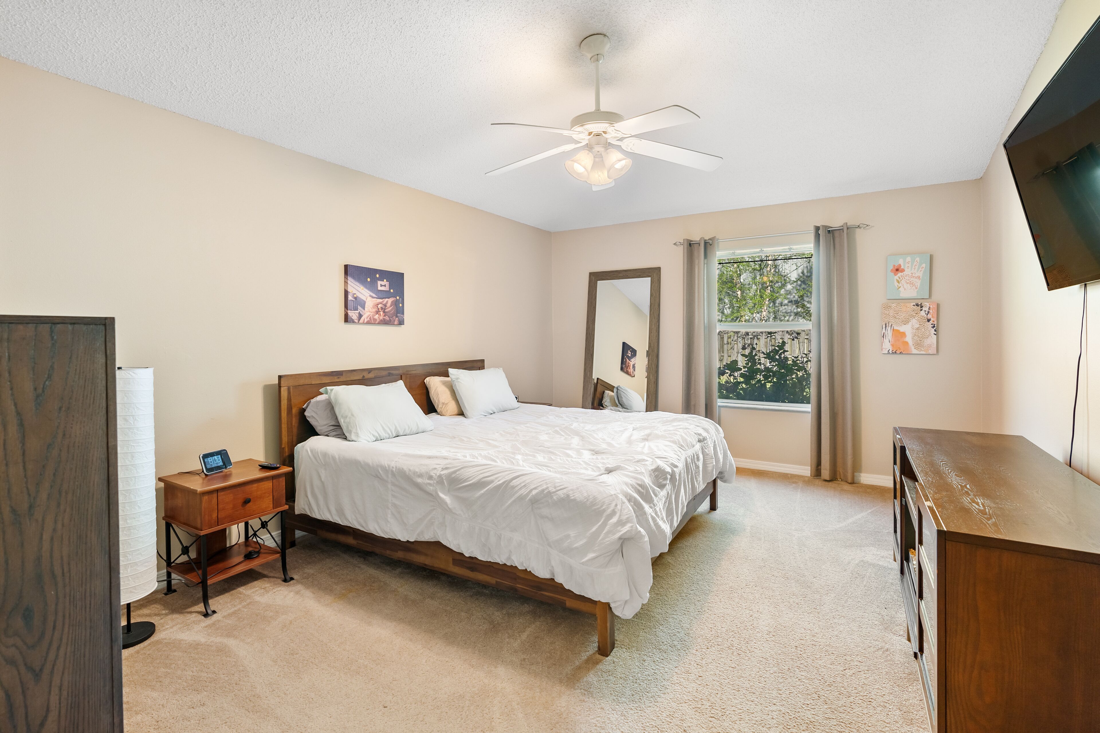 3 bedrooms, WiFi, bed sheets
