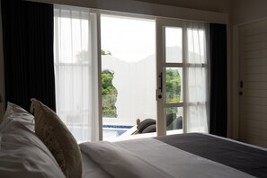 Luxury Villa, Valley View | 3 bedrooms, Egyptian cotton sheets, premium bedding, in-room safe - Santorini Luxury Villa (Munggu)