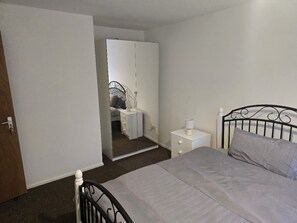 4 quartos, Wi-Fi, roupa de cama