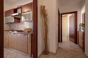Fridge, oven, stovetop, dishwasher - Alghero Sea View Apartment with Balcony! (Alghero)