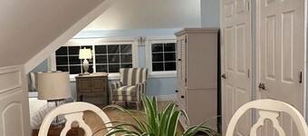 Quiet coastal retreat, minutes from Ocean City, MD, full kitchen.