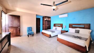 Comfort Studio Suite | Desk, laptop workspace, free WiFi, bed sheets