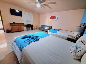 Habitación doble superior | Escritorio, espacio para trabajar con laptop y wifi gratis 