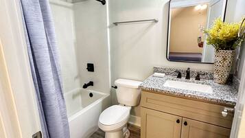 Towels, soap, shampoo, toilet paper