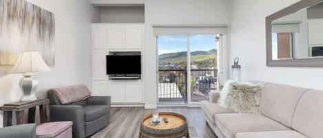 تلفزيون، مكتب