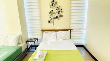 Deluxe Condo | 1 bedroom, in-room safe, blackout drapes, soundproofing