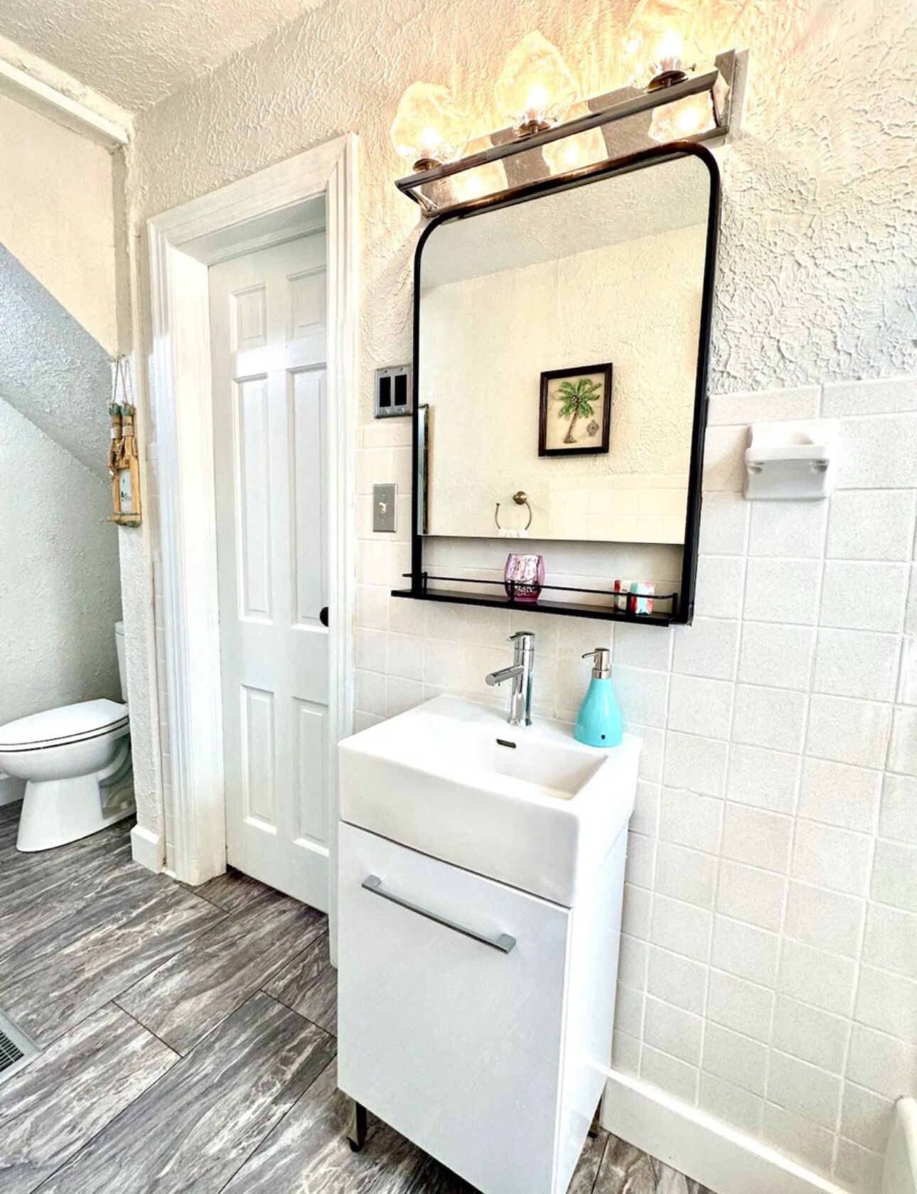 Hair dryer, towels, toilet paper