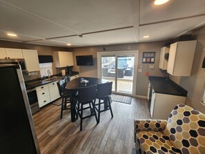 Fridge, microwave, oven, stovetop - Heavenly Hideaway Floating Cabin with a **HOT TUB** Norris Lake, Whitman Hollow (LaFollette)