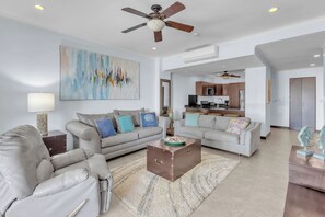 Standard Apartment | Living area - The Palms 103 (Jacó)