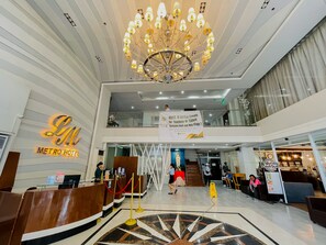 Lobby sitting area - LM Metro Hotel (Zamboanga)