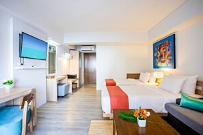 Deluxe Twin with Pool View | Rideaux occultants, Wi-Fi gratuit