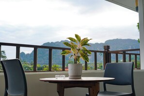 Blackout curtains, free WiFi - Wild Orchid Villa Krabi (Krabi)
