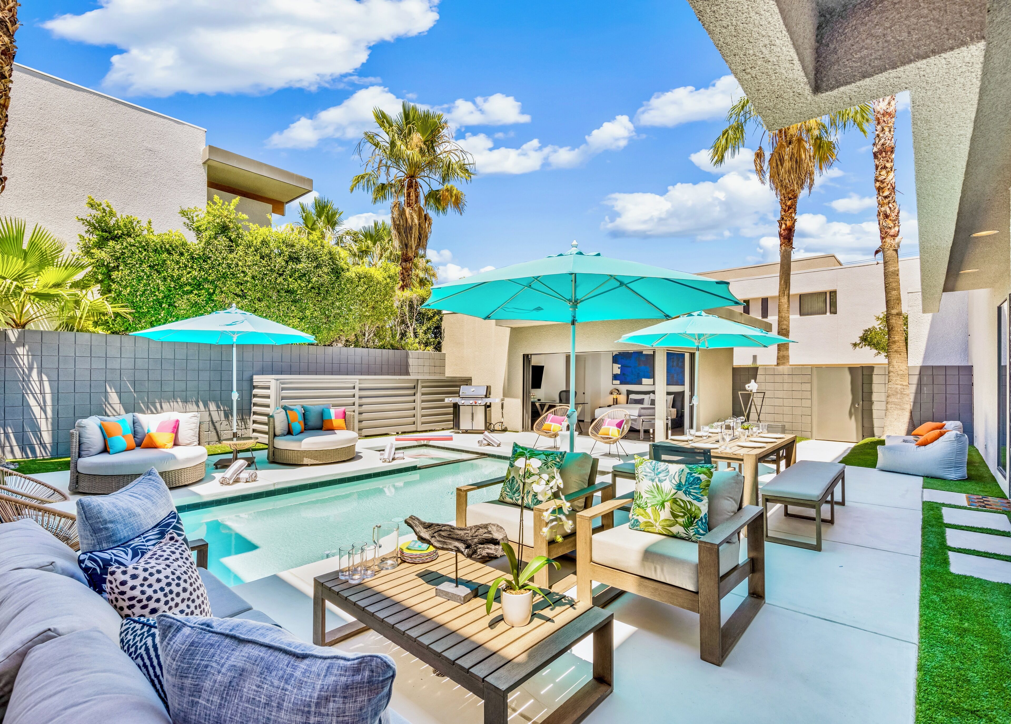New! Villa Moderne: Luxury Modern Townhome, Private Pool/Spa