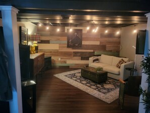 Smart-TV, Kamin, Computerbildschirme