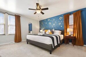 3 bedrooms, desk, iron/ironing board, travel crib