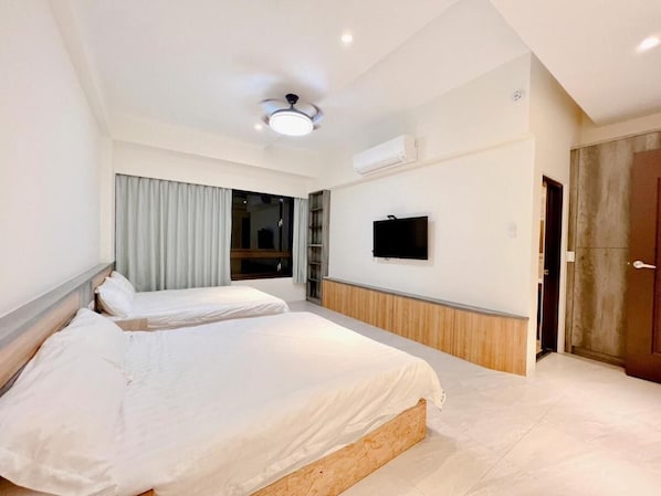 Chambre quadruple Ville | Accès au Wi-Fi (inclus)