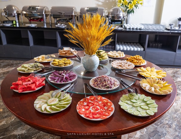 Petit déjeuner buffet compris tous les jours