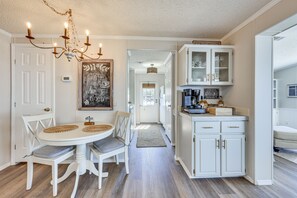Dining - St Augustine Home w/ Dock & Lift on St Johns River (St. Augustine)