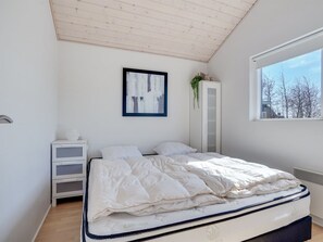 3 bedrooms, Internet