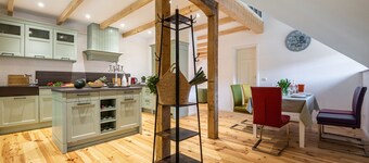 Holiday Apartment 'Suite with Rooftop Terrace' with Mountain View, Shared Pool and Wi-Fi