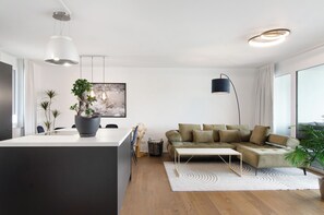 Interior - Apartment "New apartment at 'Schloßsee Salem' with huge balcony, Wlan and Netflix" (Salem)