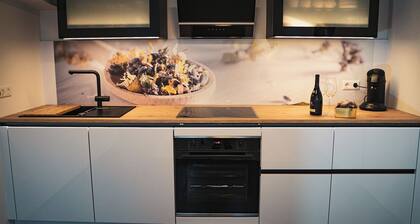 Ferienwohnung Limburg 72qm mit Privatterrasse und WLAN
