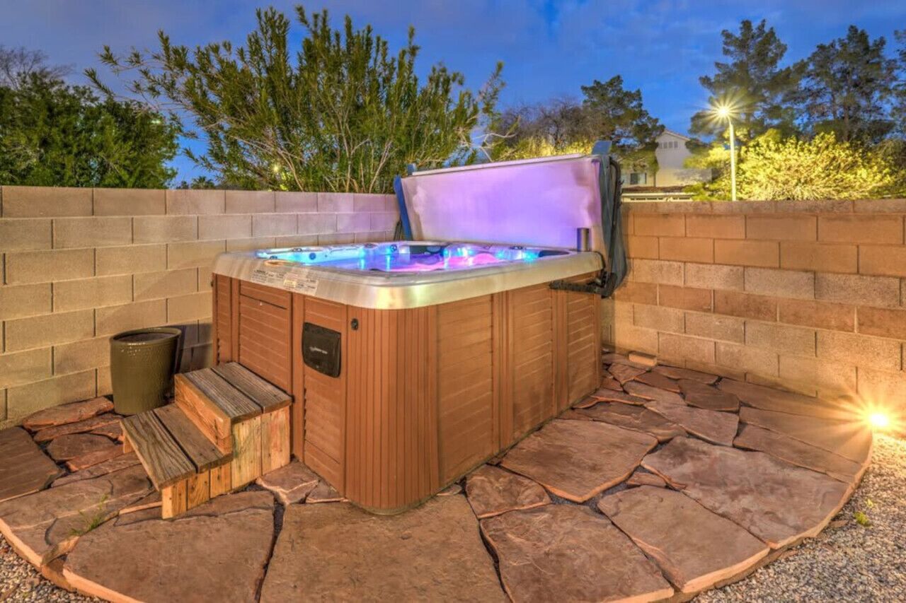 Cozy Henderson Home - Near Vegas Strip & Nature