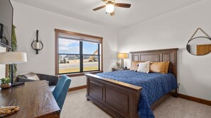 4 chambres, fer et planche à repasser, Wi-Fi gratuit, draps fournis