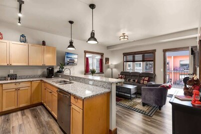 Mountain Condo in the Heart of Columbia Falls! Pri