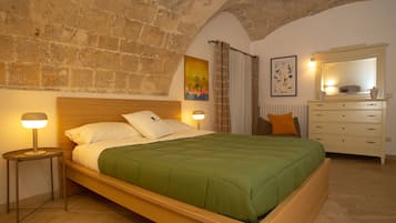 2 slaapkamers, een strijkplank/strijkijzer, gratis wifi, beddengoed