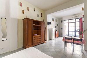 Dining - Essenza Holiday House (Florencia)